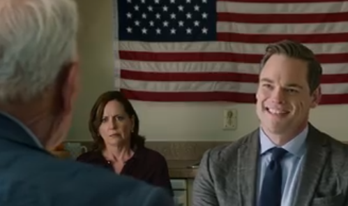 Svigersønnen min tappet datterens kreditt, og satte seg så ved kjøkkenbordet mitt og ba om ytterligere 110 000 dollar til drømmehjemmet sitt i Upper Arlington, og sa kjølig: «Familien skal bære hverandre» — han trodde jeg skulle signere igjen slik jeg gjorde for den kolonialen i Dublin, helt til jeg stille skjøv et ark over bordet og så smilet plutselig forsvinne fra ansiktet hans… – Nyheter