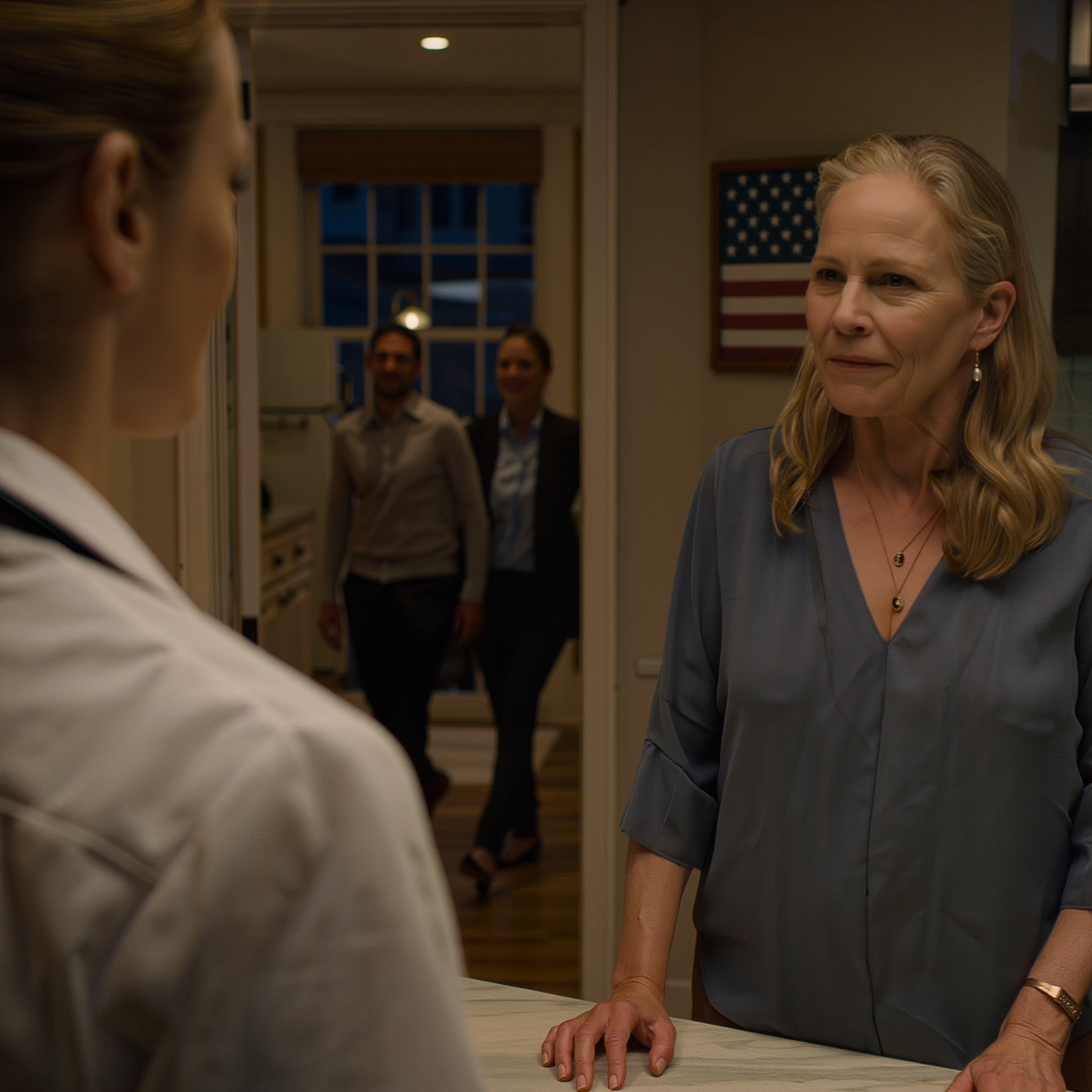 – Siskosi tarvitsee täydelliset häät, äiti viestitti. – Käytämme yliopistorahojasi. Vastasin: – Haluan hänenkin olevan onnellinen. Hän unohti, että valmistuin Harvardin lääketieteellisestä tiedekunnasta velattomana ohjelmistopatenttieni takia – kunnes hääpaikka soitti vahvistaakseen maksun…