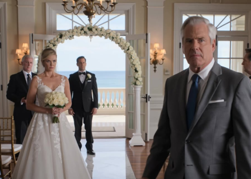 Datteren min tømte bankkontoen min og solgte huset mitt til bryllupet sitt. Den morgenen sjekket jeg saldoen min og fant den slettet. Så ringte datteren min og sa: «Pappa, bryllupet mitt er i morgen. Jeg tok pengene og solgte huset. Lykke til.” Jeg protesterte ikke. Jeg la på, ringte én telefon, og da bryllupsdagen kom, hadde hun fortsatt ingen anelse om hva som allerede var i gang. – Nyheter