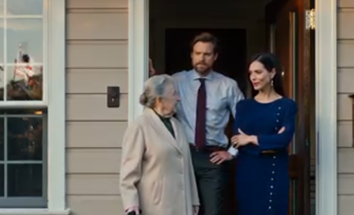 Jeg solgte huset mitt for 10 millioner dollar og testet familien min ved å fortelle dem at jeg var hjemløs og trengte hjelp, men de kalte meg en byrde og ingen ville hjelpe meg bortsett fra én person jeg aldri hadde forventet. – Nyheter