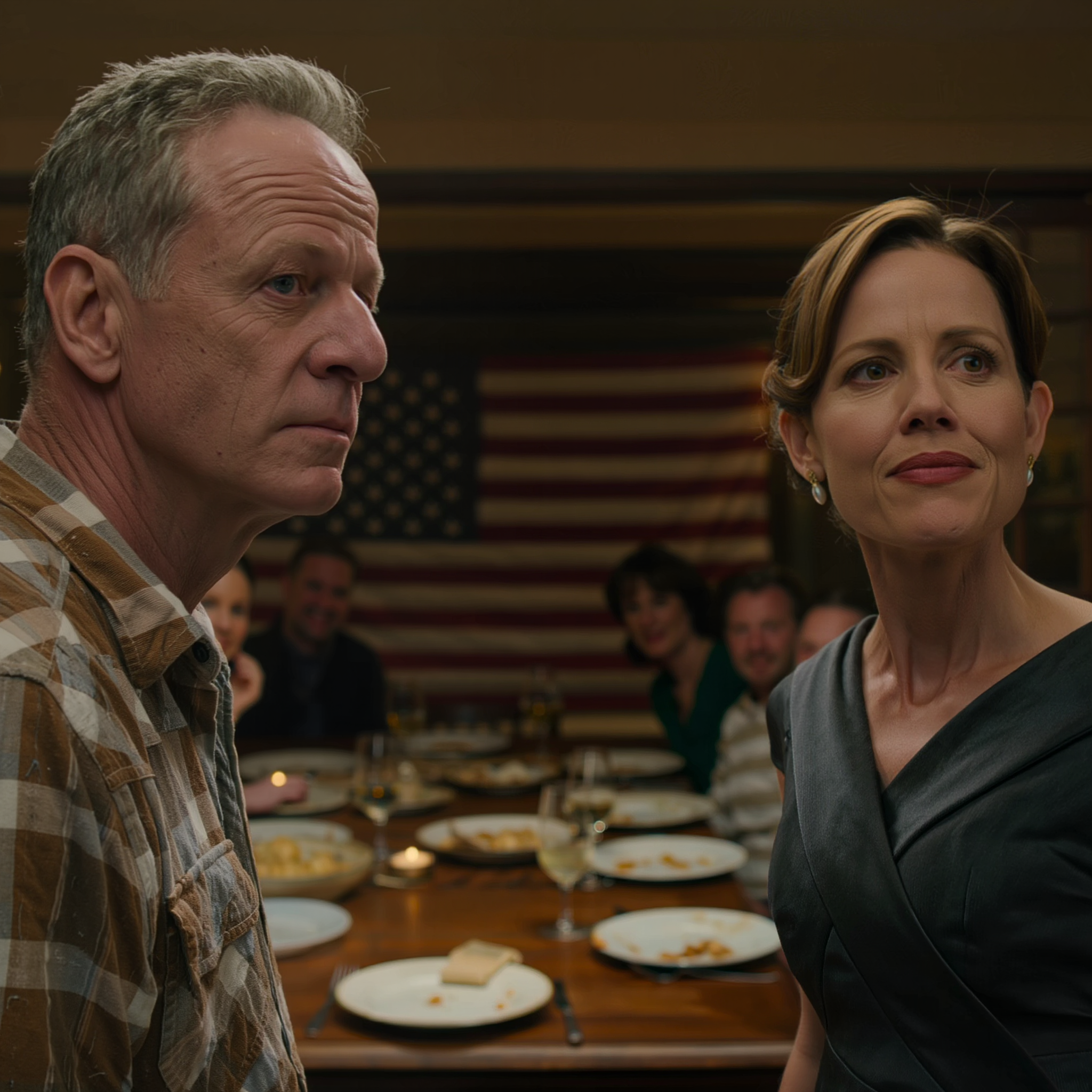 Miniäni pyysi minua tiskaamaan astiat ja säätämään lämpöä aivan vanhempiensa edessä kiitospäivänä Clearfieldissä ja sanoi sitten pojalleni, että “en sovi tänne, olen kuin huonekalu, joka tekee koko huoneesta epämukavan” – he katsoivat flanellipaitaa, vanhaa lava-autoa ja pientä taloa Dunore Streetillä ja luulivat tulkinneensa minut oikein, seuraavaan aamuun asti. – Uutiset