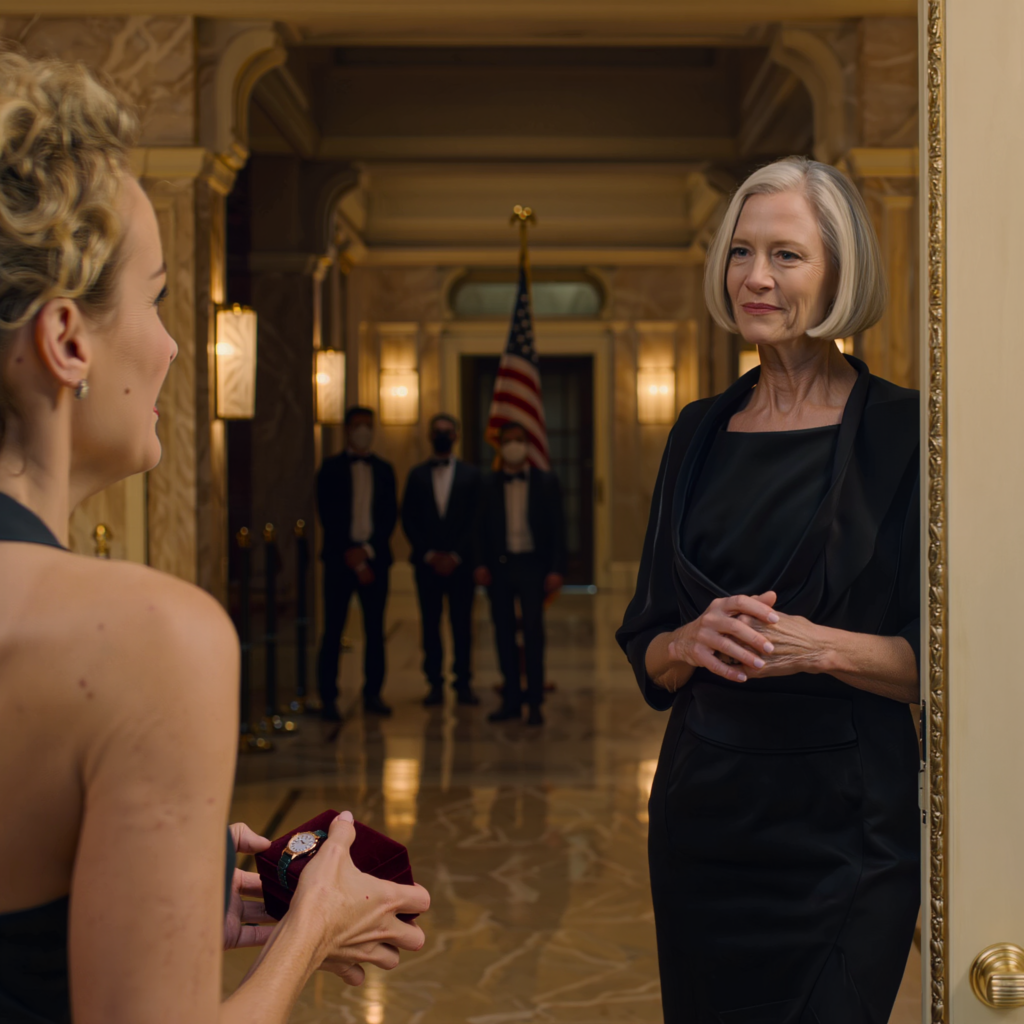 Maksoin vanhempieni 50-vuotishäistä luksushotellissa Manhattanilla. Turvamiehet heittivät minut ulos ja haukkuivat minua “kerjäläiseksi”. Kymmenen vuoden ajan olin heidän henkilökohtainen pankkiautomaattinsa. En huutanut. Tein laskelmat. Kaksi viikkoa myöhemmin HEIDÄN elämänsä alkoivat hajota… – Uutiset