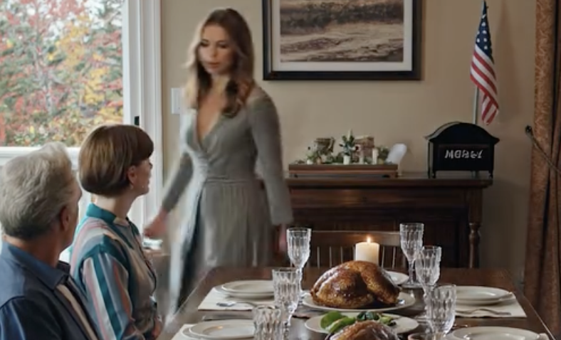 Podczas świątecznego lunchu mama kazała mi odejść i „przestać polegać na rodzinie”. Po cichu się spakowałam, a potem jasno dałam do zrozumienia, że ​​wsparcie, którego po cichu udzielałam, od teraz się skończy. Jej twarz znieruchomiała.