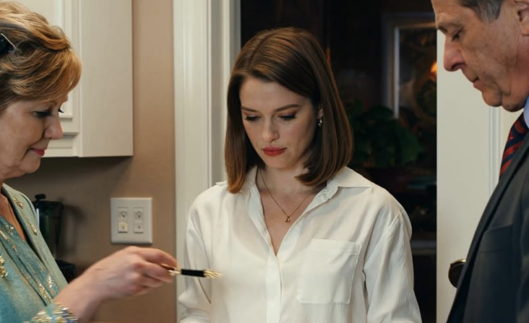 Dwa dni przed ślubem bogaci rodzice mojego narzeczonego wręczyli mi intercyzę, uśmiechając się, jakby już ogłosili zwycięstwo. Nie wiedzieli, że mam 7 milionów dolarów, sprytnego prawnika i plan, który raz na zawsze pozbawi mnie tych zarozumiałych uśmiechów…