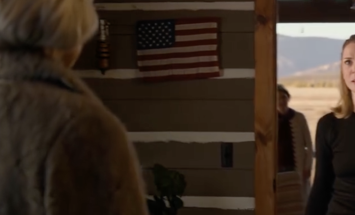 Pojechałem do mojego górskiego domku w Montanie, żeby odpocząć i zastałem tam mieszkającą moją synową, jej rodziców i kuzynów. Krzyknęła: „Wynoś się!”, a ja po prostu usiadłem i patrzyłem, jak jej świat zaczyna się walić.