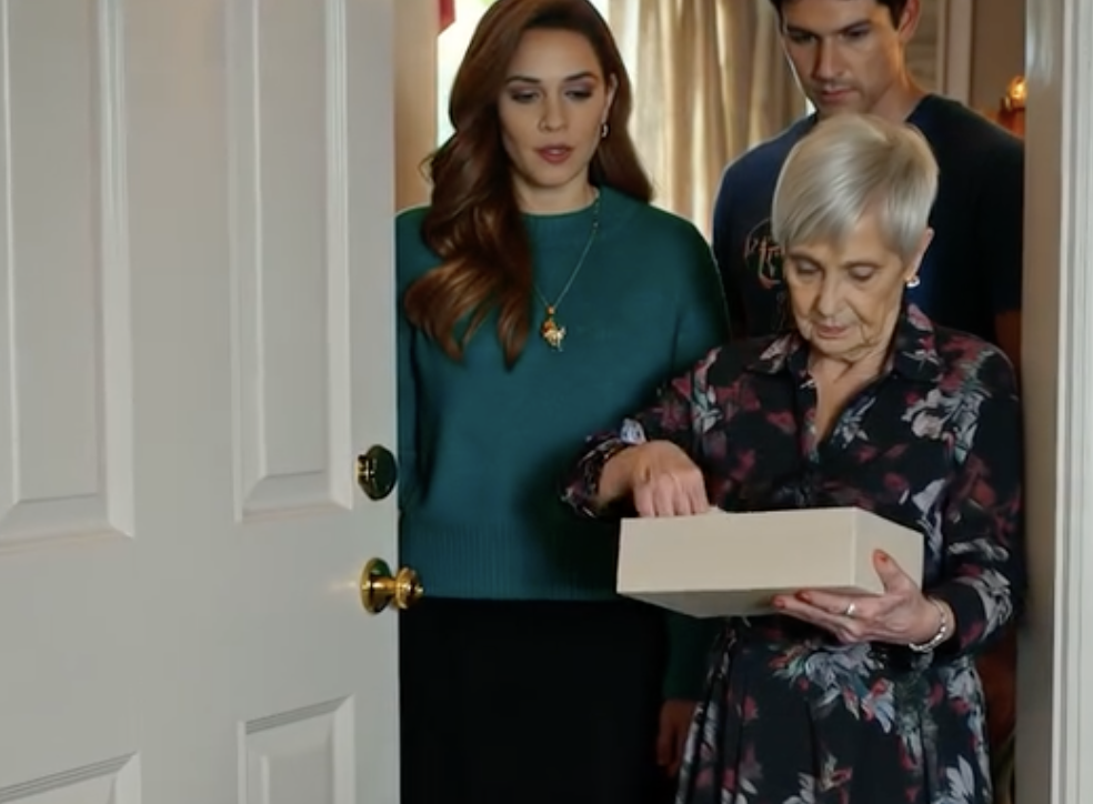 Mój syn stracił panowanie nad sobą i krzyknął, żebym zrobił, co mi kazano i przygotował mu obiad, podczas gdy jego żona stała obok, jakby to był jakiś żart. W tym momencie zdałem sobie sprawę, że nie mogę tak dłużej żyć. Podjąłem więc decyzję, która po tamtej nocy powoli zaczęła wszystko zmieniać.