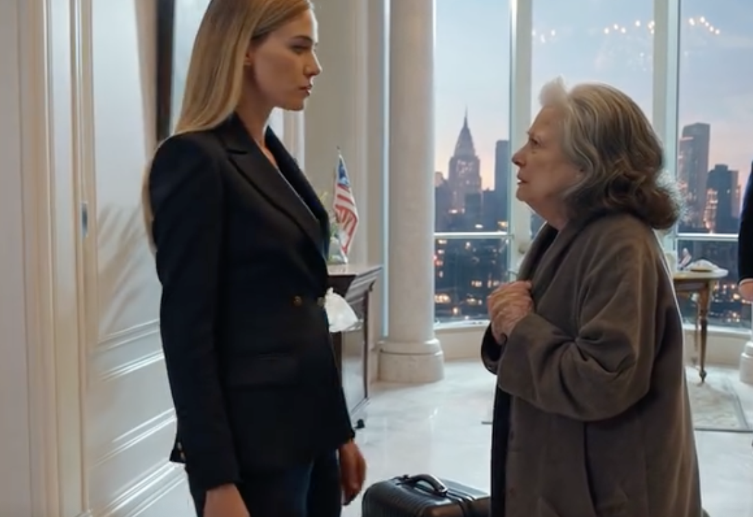 „Twoja siostra potrzebuje tego bardziej niż ty” – powiedziała moja matka, wymieniając zamki i zamykając mnie na klucz. Nie sprzeciwiałem się. Odszedłem i zbudowałem sobie życie bez nich. Siedem lat później zadzwonił mój portier i powiedział: „Pani Kumar, pani matka jest w holu z walizkami”. Wtedy zrozumiałem, że drzwi, które mi zamknęła, były jedynymi, jakie jej zostały.