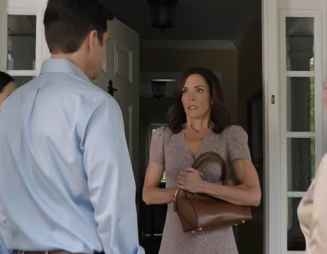 Poikani suunnitteli hienon äitienpäiväillallisen, mutta hän ei koskaan tarkoittanut kunnioittaa minua. Keskiyöhön mennessä hän soitteli paniikissa yhdestä syystä – Uutiset