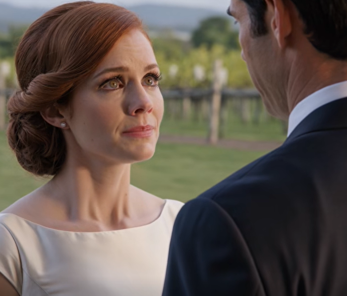 Koko perheeni lensi 15 osavaltioon – Floridasta Washingtoniin – siskoni sukupuolen paljastusta varten. Kuukautta myöhemmin kukaan ei ilmestynyt häihini. 34 päivää myöhemmin puhelimeni räjähti – 215 puhelua, tekstiviestiä, epätoivoisia vastaajaviestejä jokaiselta heistä. He eivät kestäneet totuutta, jonka kerroin… se maksoi heille kaiken. – Uutiset