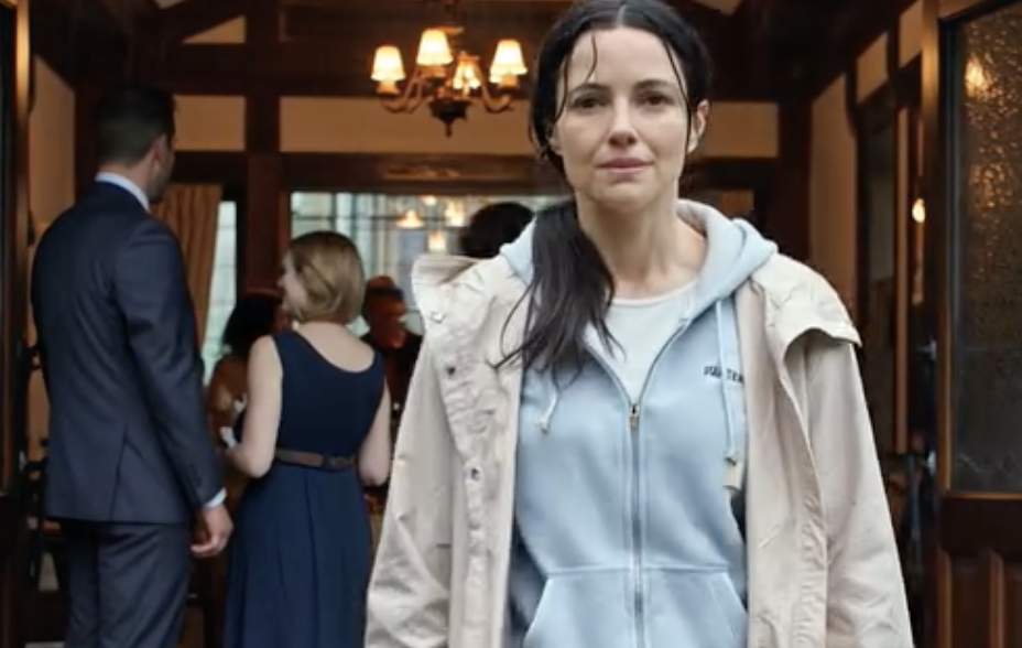 Moi rodzice nie pomogliby z 95 000 dolarów potrzebnych do uratowania życia mojej córki, ale nigdy nie wyobrażałam sobie, że wydadzą aż 250 000 dolarów na wystawne wesele mojego brata. Lata później, kiedy zapukali do moich drzwi z prośbą o pomoc, jedyną osobą, do której mogli się zwrócić, byłam ja…