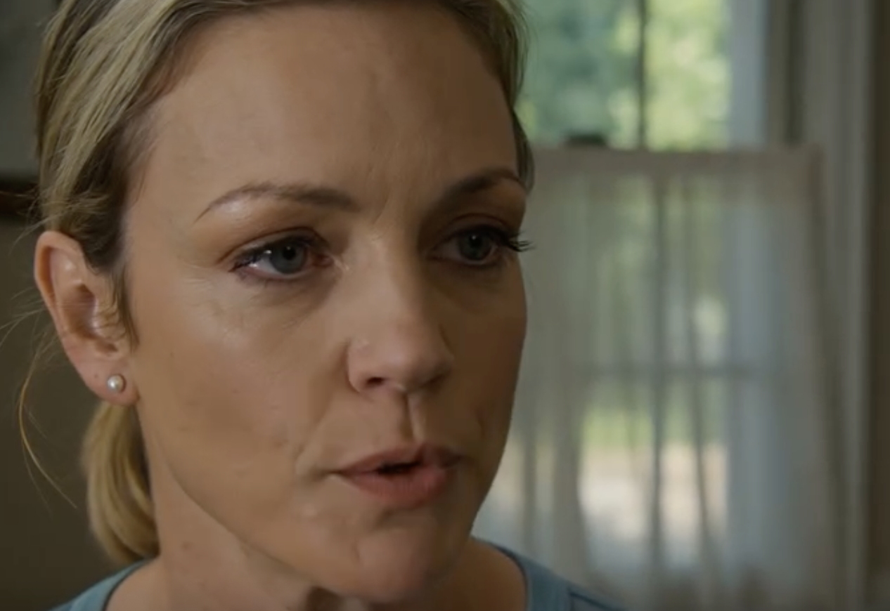 Wygrałam 1,2 miliona dolarów w loterii Mega Millions na przedmieściach Columbus w stanie Ohio, a największym błędem, jaki popełniłam, było powiedzenie o tym rodzicom. Niecałe trzy dni później zadzwoniła moja siostra, żądając 200 000 dolarów. Moja matka powiedziała, że ​​dobra córka powinna umieć się dzielić. Ojciec przypomniał mi, że „będę wdzięczna tej rodzinie od najmłodszych lat”. W niedzielny obiad, w obecności pastora, wyszłam z prawnikiem i książką telefoniczną.