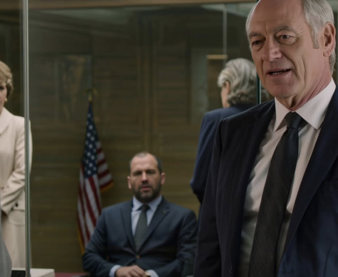 W chwili, gdy otworzyłem aplikację bankową, sparaliżował mnie czerwony pasek z napisem „ograniczone zasoby”; lista płac mojej kancelarii prawnej została zamrożona po porannej wypłacie, która powinna była zostać wypłacona. Weszłem do oddziału w centrum, a moi rodzice i kierownik byli tam, spokojni jak zawsze, mówiąc: „Rodzina jest najważniejsza – podziękujesz nam później”. Nie sprzeciwiłem się. Zapytałem tylko o jedno: „Kto zaczął wyrzucać resztę?”. A kolejne kliknięcie spowodowało zamknięcie całego szklanego biura…