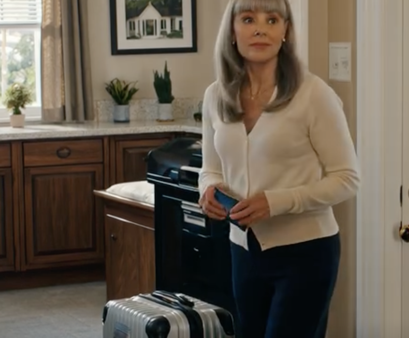 Kiedy straciłam męża, nie wspomniałam o emeryturze, którą mi zostawił, ani o drugim domu w Hiszpanii. Tydzień później syn wysłał mi wiadomość z jasnymi instrukcjami: „Zacznij się pakować, dom został sprzedany”. Uśmiechnęłam się… Już się spakowałam. Ale TO NIE BYŁY MOJE…