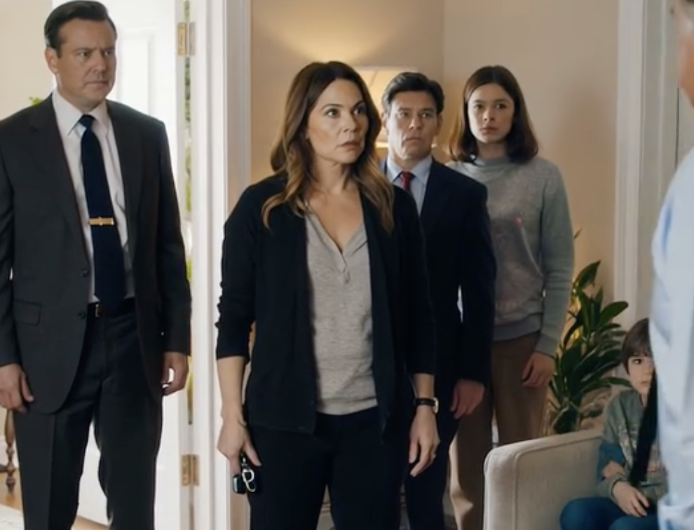 Kiedy tata zobaczył mnie w metrze z dziećmi, zapytał: „Czemu nie jedziesz samochodem, który ci dałem?”. Powiedziałam mu, że mąż i jego siostry zabrali mi samochód i grozili mi. Powiedział tylko: „Nie martw się…”.