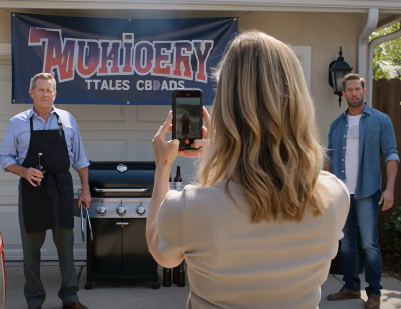 Isäni järjesti juhlat juhlistaakseen potkimistani ulos – kaksi viikkoa myöhemmin hän kerjäsi – Uutiset