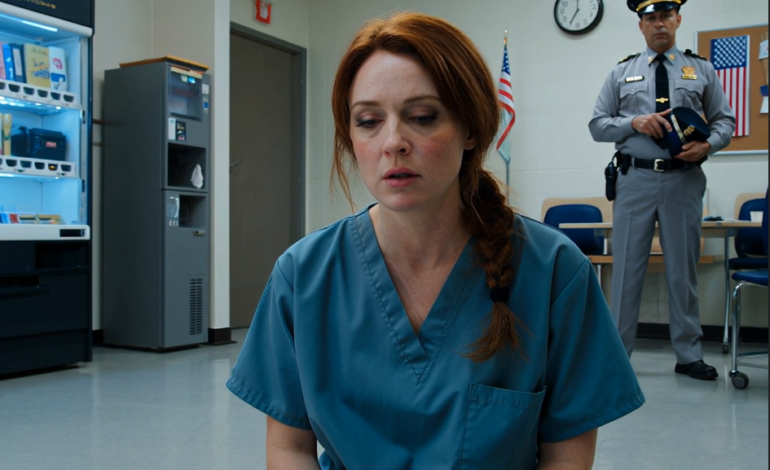 ”Tänään on siskosi syntymäpäivä. Emme voi tulla.” Äitini sanoi noin kolme tuntia sen jälkeen, kun kerroin hänelle mieheni ja kahden lapseni poissaolon, eikä hiljaisuus hänen luurin sulkemisen jälkeen murtanut minua – se puhdisti minut, koska kuusi kuukautta myöhemmin yksi otsikko siitä, mitä tein mieheni salaa jättämillä viidellä miljoonalla dollarilla, sai koko perheeni paniikkiin, josta he eivät koskaan toipuneet. – Uutiset