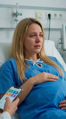 Az anyósom lefoglalta az éttermemet egy buli megrendezésére, és szándékosan nem engedett eljönni. Amikor az eladó felhívott, pontosan egyetlen mondatot mondtam: „Mindent lemondani.” Pánikba esett: „De asszonyom, ez egy 42 000 dolláros rendezvény…” Amíg az anyósom rá nem jött, hogy én birtoklom az éttermet, a catering céget és minden beszállítót, akit felbéreltek… már túl késő volt. – Hírek